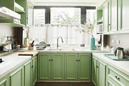 沉稳风格小厨房颜色选择,厨房装修注意事项